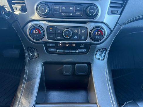 Used 2020 Chevrolet Tahoe LT w/ Luxury Package image 32