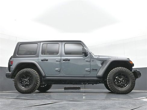 Used 2025 Jeep Wrangler Willys image 51