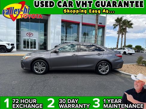 Used 2015 Toyota Camry SE FWD image 1