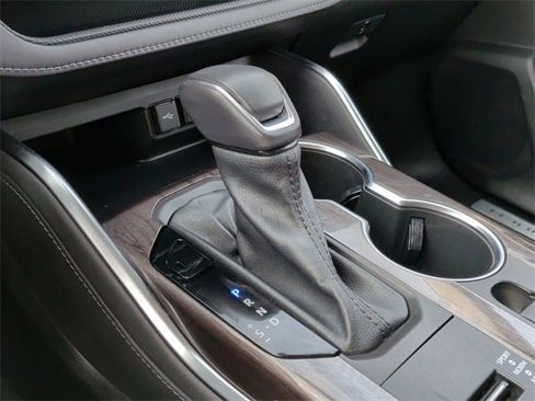 Used 2020 Toyota Highlander Limited image 22