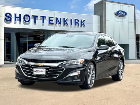 Used 2024 Chevrolet Malibu LT FWD image 3