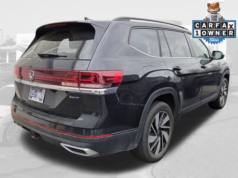 Used 2025 Volkswagen Atlas SE image 4