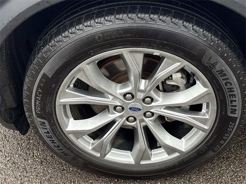 Certified 2024 Ford Explorer Limited image 11