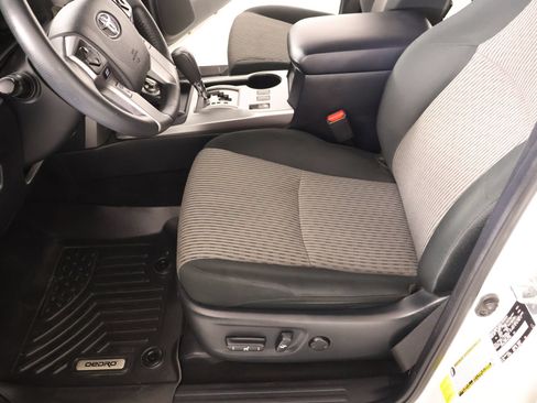 Used 2023 Toyota 4Runner SR5 AWD/4WD image 11