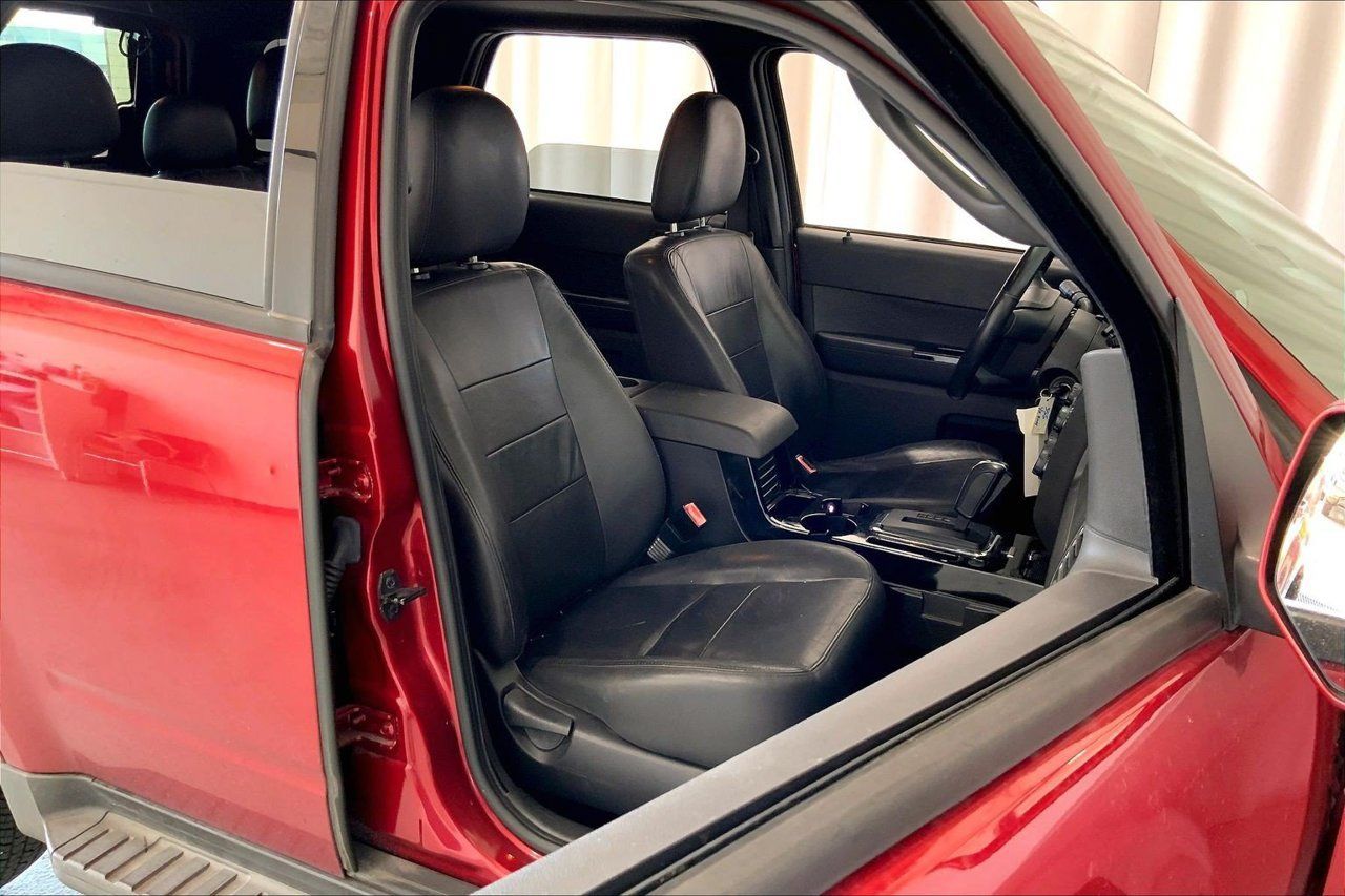 Used 2012 Ford Escape Limited FWD image 16