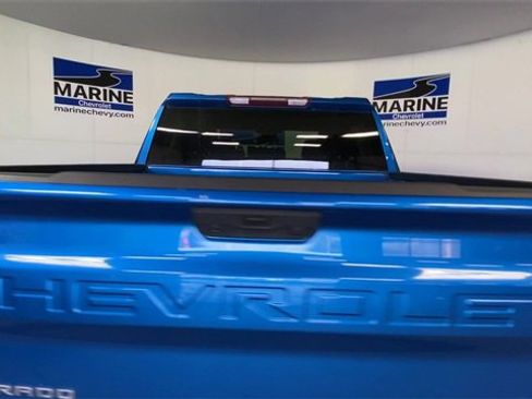 Used 2022 Chevrolet Silverado 1500 RST w/ Z71 Off-Road Package image 9