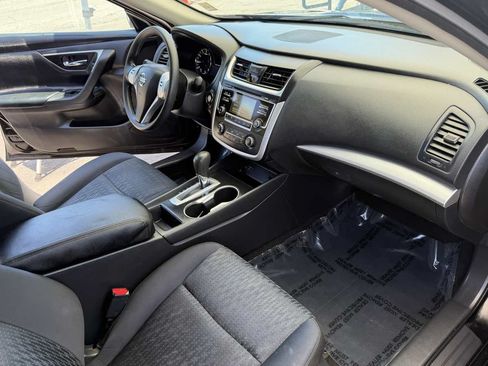 Used 2016 Nissan Altima 2.5 S w/ Power Driver Seat Package FWD image 14