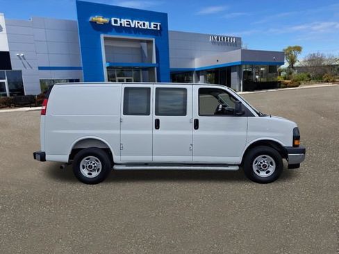 Used 2025 GMC Savana 2500 w/ Driver Convenience Package RWD image 27