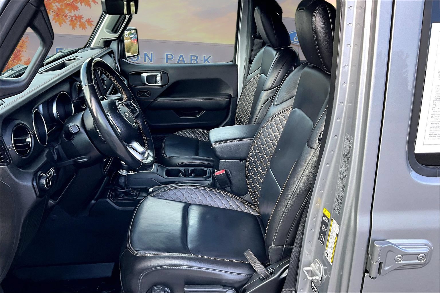 Used 2021 Jeep Gladiator Overland AWD/4WD image 21