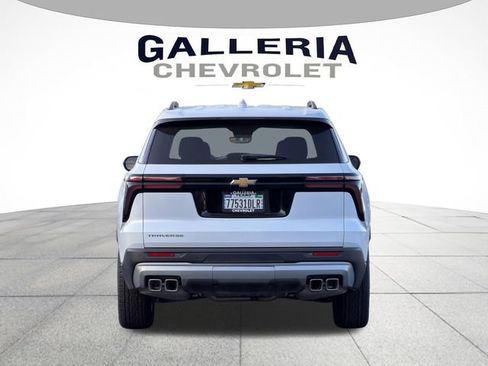 New 2026 Chevrolet Traverse LT w/ Driver Confidence Package FWD image 7