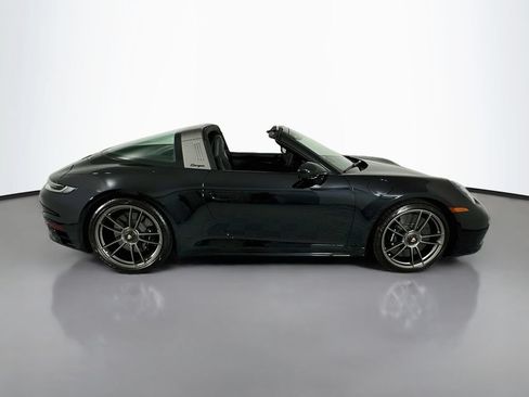 Certified 2022 Porsche 911 Targa 4 GTS AWD/4WD image 36