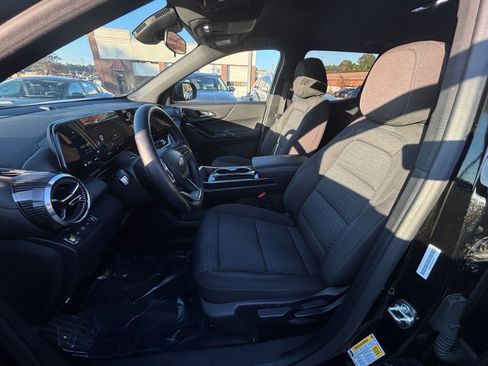 Used 2025 Chevrolet Equinox LT image 26