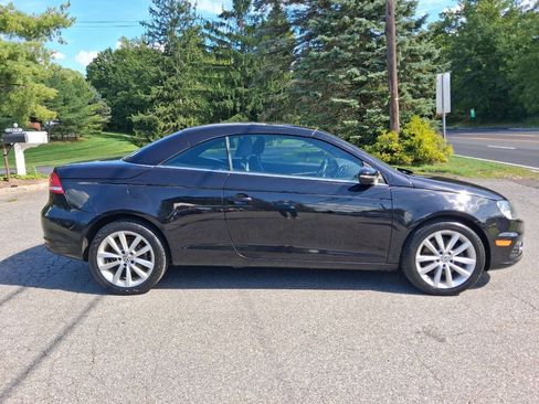 Used 2015 Volkswagen Eos Komfort FWD image 9