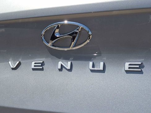 New 2026 Hyundai Venue SEL FWD image 12