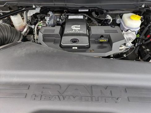 Used 2024 RAM 2500 Limited AWD/4WD image 23