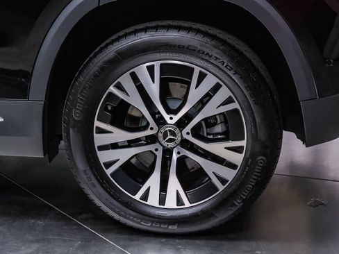 Used 2025 Mercedes-Benz GLA 250 image 9