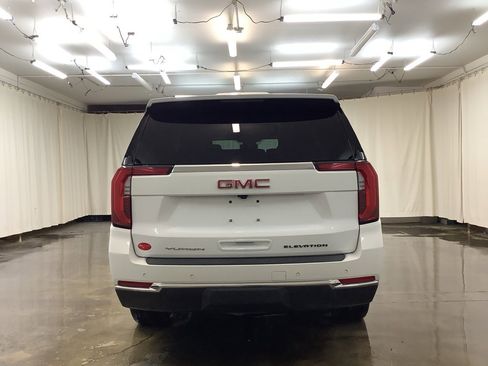 Used 2025 GMC Yukon Elevation image 7