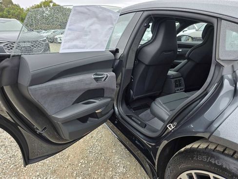 New 2026 Audi S e-tron GT Prestige image 17