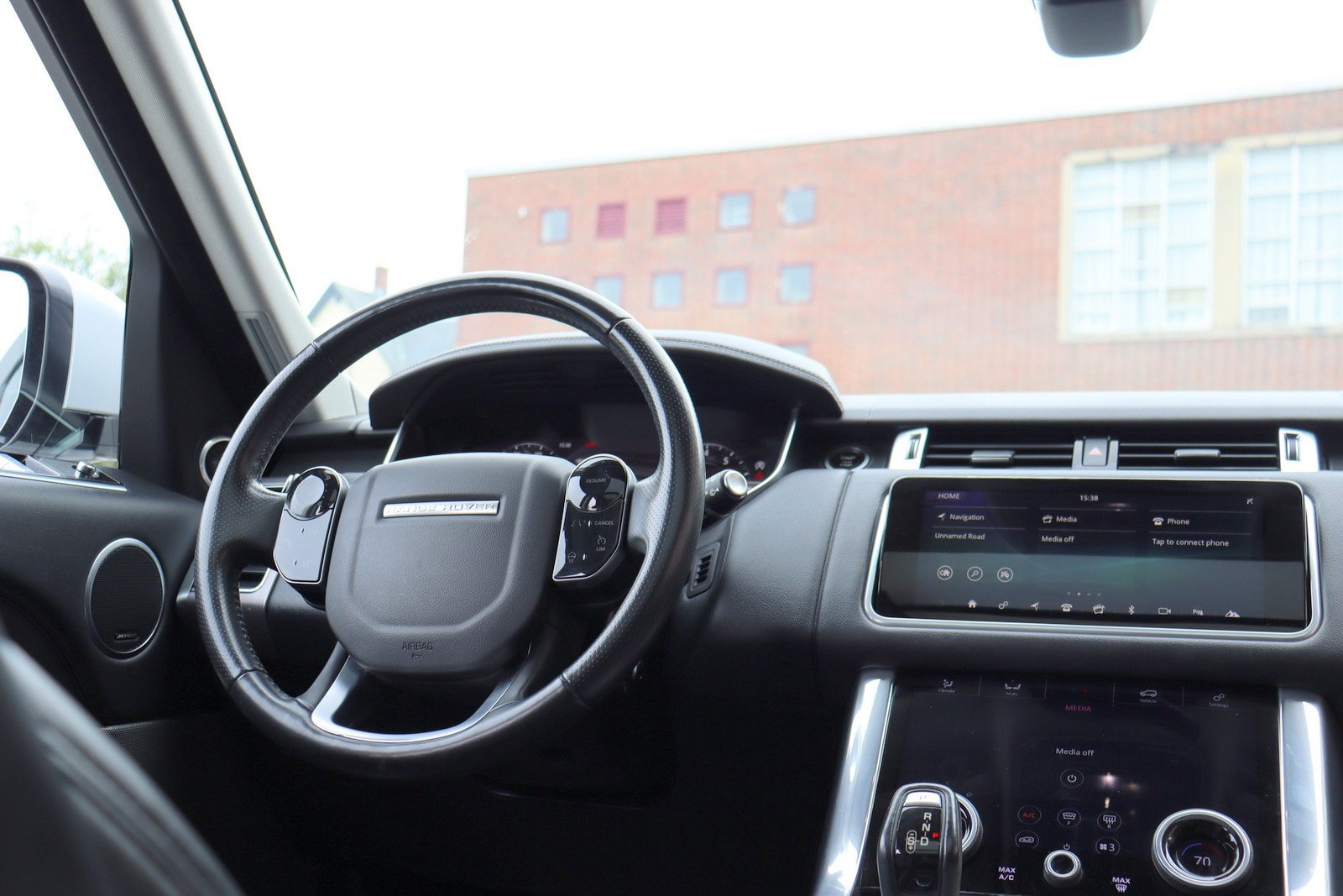 Used 2018 Land Rover Range Rover Sport HSE AWD/4WD image 23