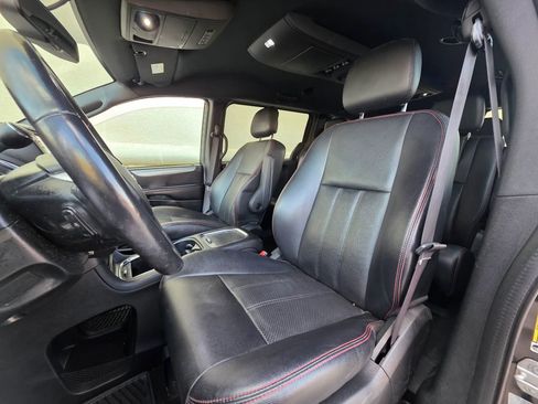 Used 2017 Dodge Grand Caravan GT image 9