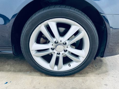 Used 2009 Mercedes-Benz CLK 350 Cabriolet image 11