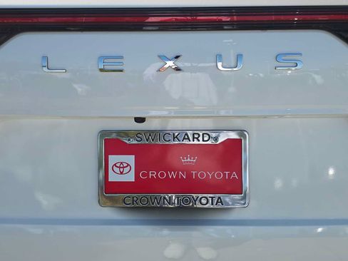 Used 2023 Lexus LX 600 F Sport w/ Accessory Package (Z1) AWD/4WD image 14
