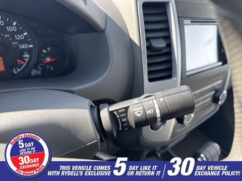 Used 2017 Nissan Frontier SV image 13