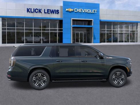 New 2026 Chevrolet Suburban Z71 AWD/4WD image 5