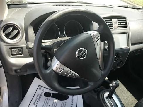 Used 2019 Nissan Versa SV FWD image 6