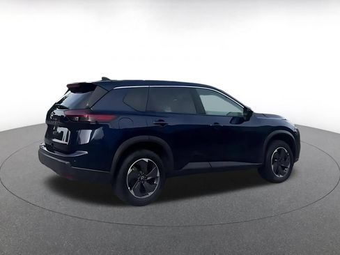 Used 2025 Nissan Rogue SV FWD image 11