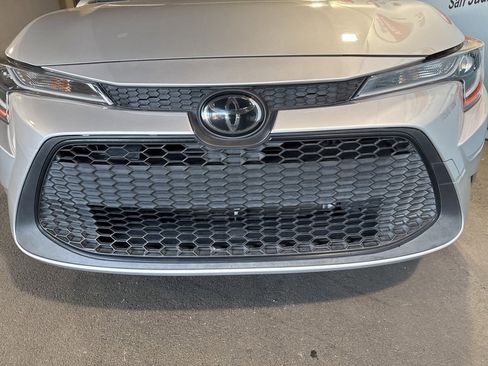 Used 2022 Toyota Corolla L image 11