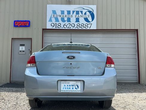 Used 2008 Ford Focus SE image 19