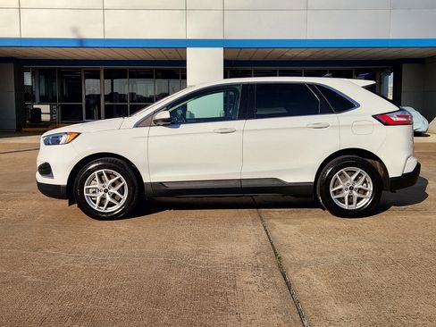 Used 2024 Ford Edge SEL image 5