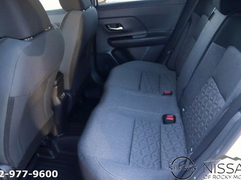 Used 2025 Nissan Kicks SV w/ Charging Package image 13