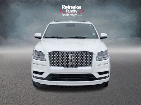 Used 2021 Lincoln Navigator Reserve image 2