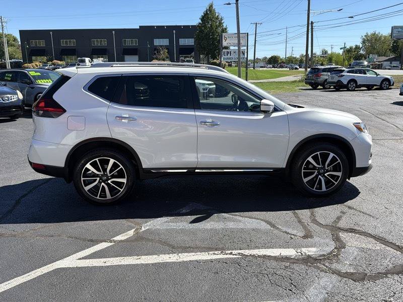 Used 2019 Nissan Rogue SL w/ Premium Package AWD/4WD image 4