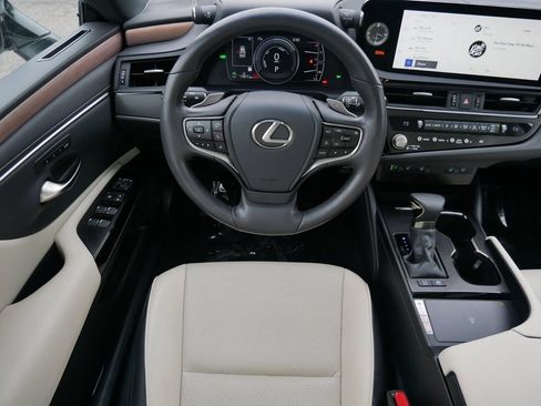Certified 2024 Lexus ES 300h w/ Premium Package FWD image 13