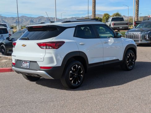 Used 2023 Chevrolet TrailBlazer LT image 3
