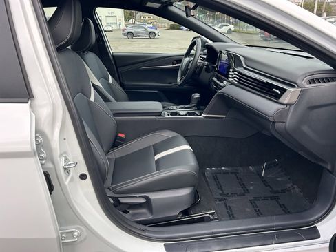 Certified 2025 Toyota Camry SE image 16