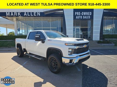 Used 2024 Chevrolet Silverado 2500 LT AWD/4WD image 1