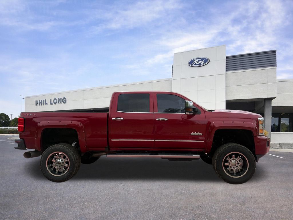 Used 2018 Chevrolet Silverado 2500 High Country w/ Duramax Plus Package AWD/4WD image 8