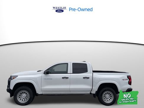 Used 2025 Chevrolet Colorado W/T w/ Advanced Trailering Package image 1