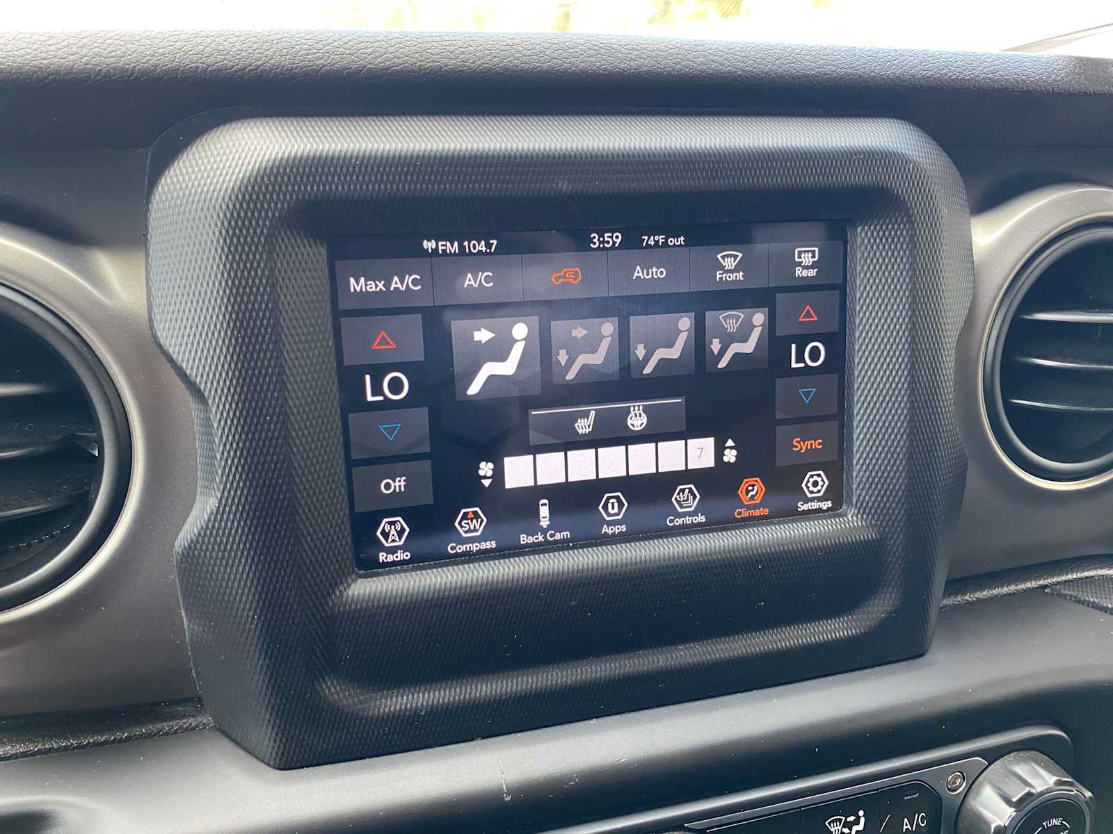Used 2019 Jeep Wrangler Sport AWD/4WD image 23