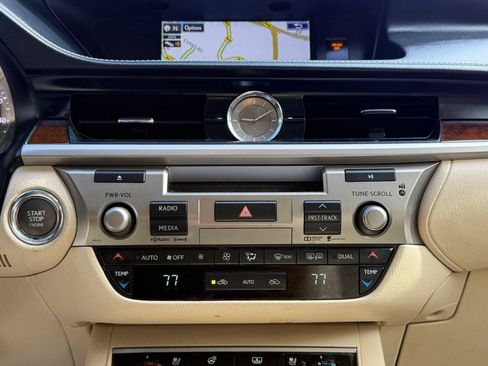 Used 2015 Lexus ES 350 w/ Luxury Package FWD image 41