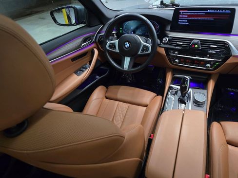 Used 2022 BMW 540i w/ M Sport Package RWD image 36