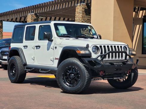 Used 2018 Jeep Wrangler Unlimited Rubicon AWD/4WD image 2
