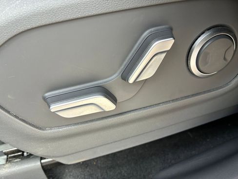 Used 2025 Hyundai Santa Fe SEL AWD/4WD image 22