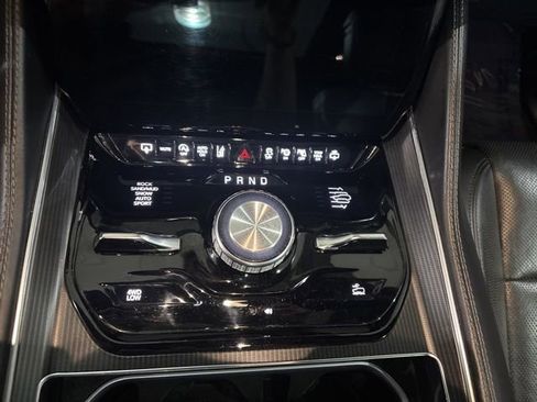 Used 2024 Jeep Grand Wagoneer L Series II w/ Quick Order Packagew 28T AWD/4WD image 18