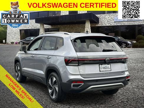 Used 2025 Volkswagen Taos SE w/ Panoramic Sunroof Package AWD/4WD image 6