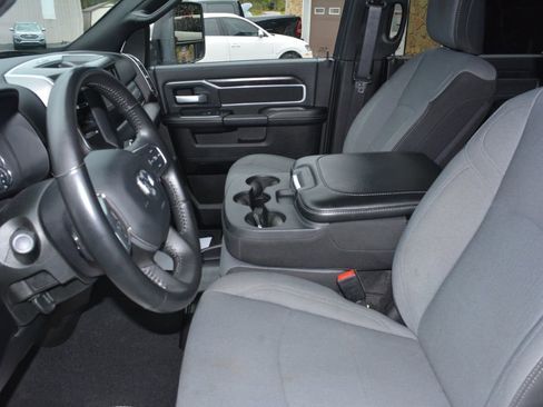 Used 2024 RAM 2500 Big Horn image 12